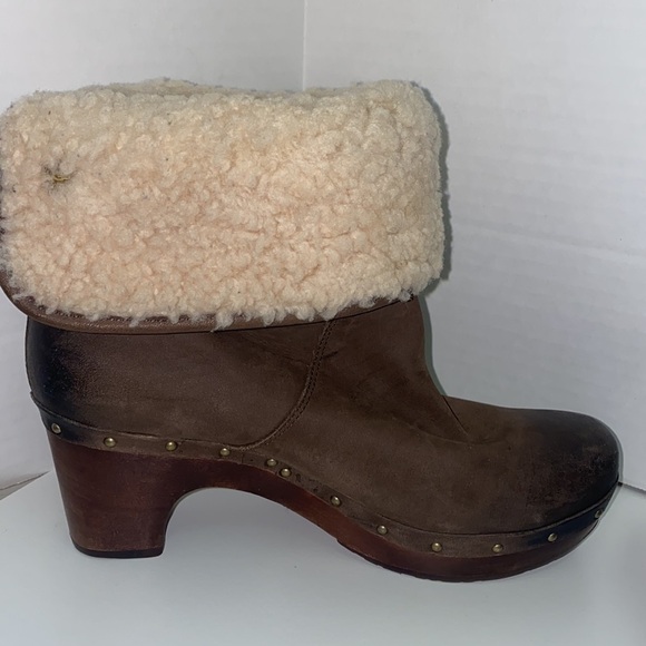 UGG Australia Women's Lynnea II Sheepskin Clog Boots 9 - Picture 7 of 12
